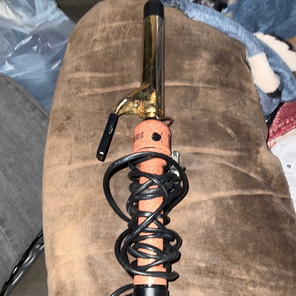 hot tools pink curling iron